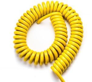 1P × 30AWG + 3C × 30AWG 다수 가닥 5는 80C 30V 스파이럴 케이블 열 가소성 폴리우레탄 수지 재료를 공동을 만듭니다